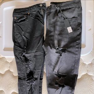 2x Fashion Nova ripped jeans
